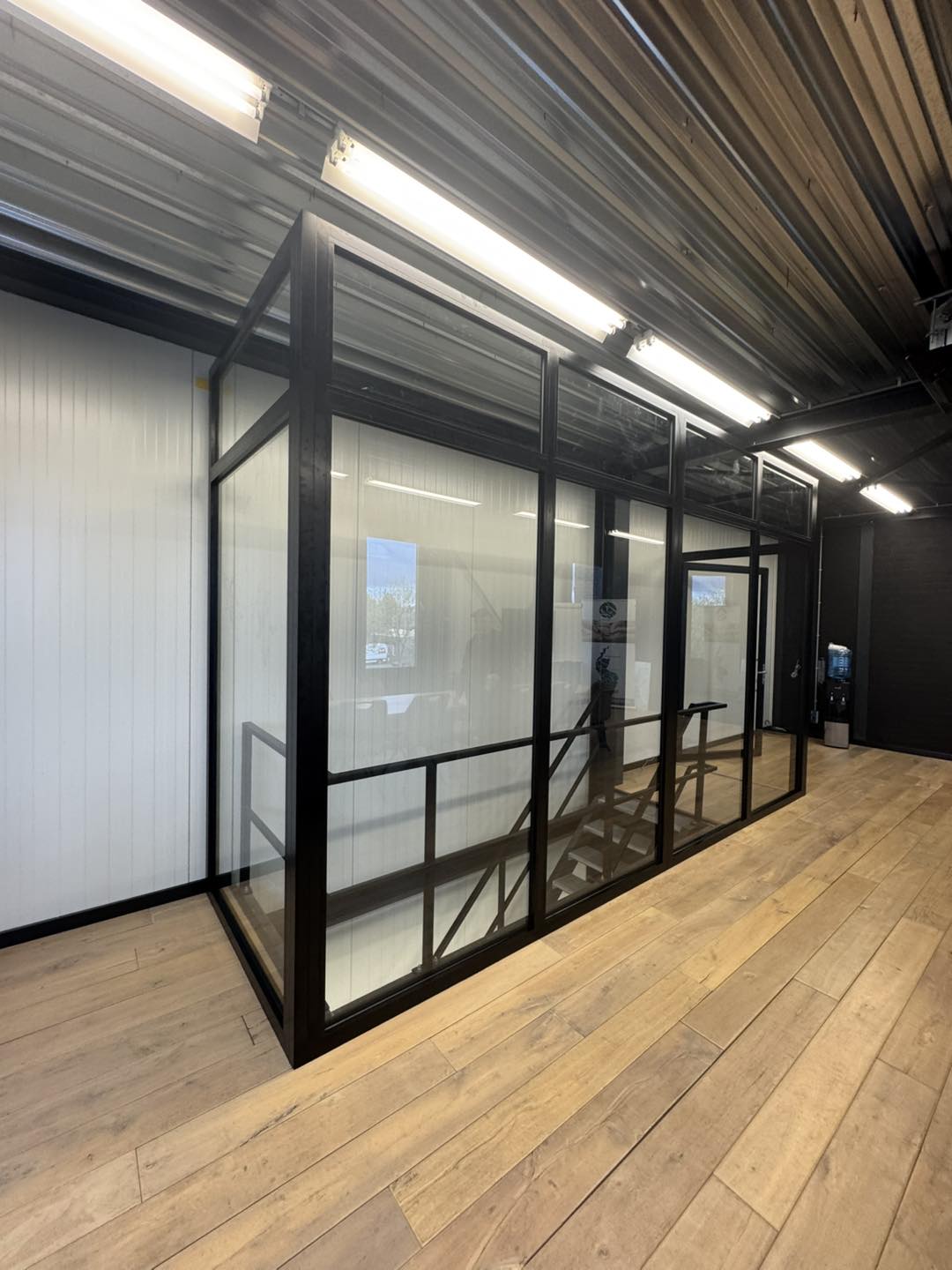 Aluminium wand · Belfeld